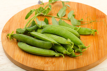 Ripe green peas