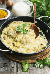 Chicken liver in creamy sauce with curry