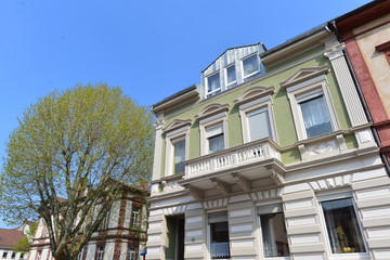 Obraz premium Historistisches Haus in der Altstadt in Neustadt an der Weinstraße Rheinland-Pfalz 