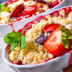 strawberry tart with vanilla pudding and ice cream