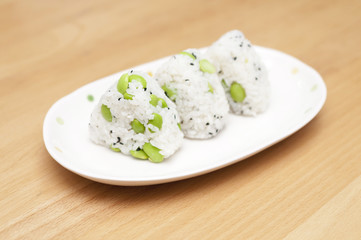 枝豆のおむすび