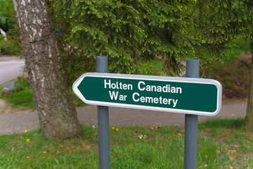 Holten canadian war cemetary signpost