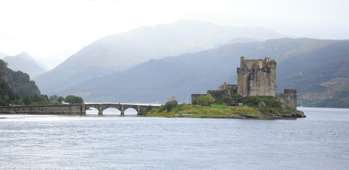 Fototapeta na wymiar Eilean Donan Castle in Scotland