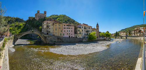 Dolceacqua ( Liguria )