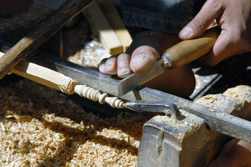 Artisan tourneur sur bois, Marrakech, Ouarzazate