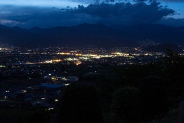 甲州市勝沼　ぶどうの丘からの夜景