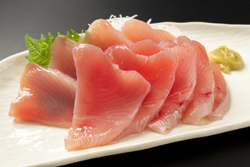 メバチマグロの刺身