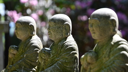 Fototapeta na wymiar jizo (Japanese stone statue)
