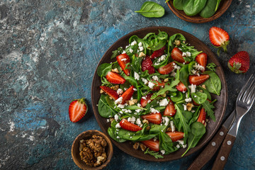 strawberry, spinach, arugula and feta cheese salad