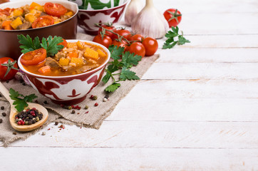 Thick soup with meat