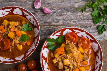 Thick soup with meat
