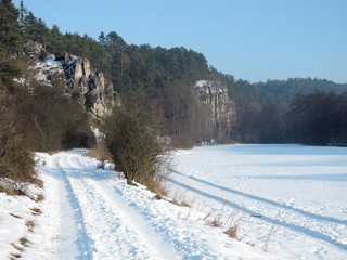 Felsen Berge Winter Schnee