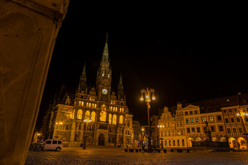 Fototapeta na wymiar Rathaus Liberec bei Nacht