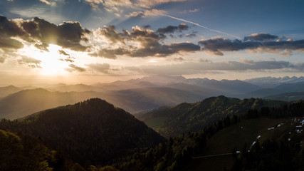 Sonnaufgang in den Bergen