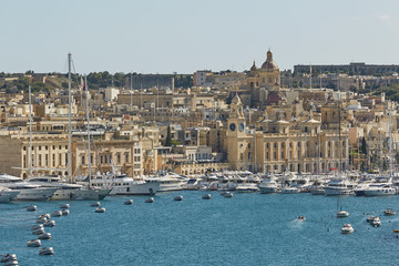 Fototapeta premium View of an old town and port area of Valletta in Malta