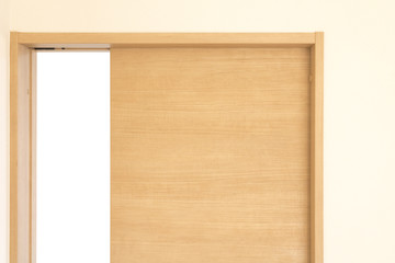 新築住宅室内の引き戸