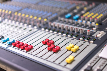 sound mixer