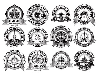 Fototapeta premium Set of vintage compasses with a wind rose