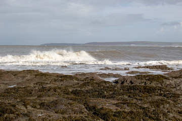 Crashing waves onto rocks
