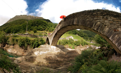 Fototapeta na wymiar Ponte dei Salti; mediaeval double-arched bridge in Lavertezzo, Ticino