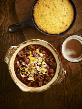Chili with cornbread