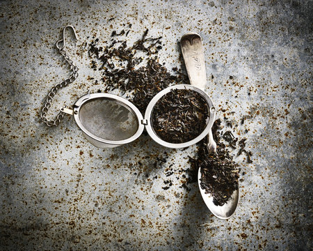 Tea strainer ball