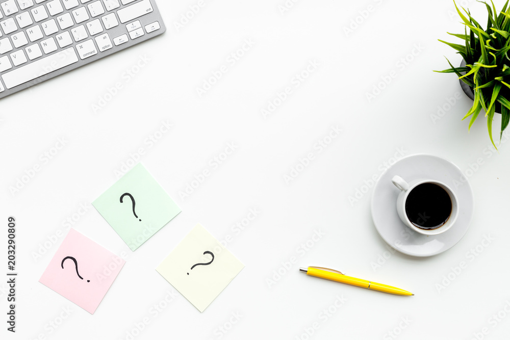 Fototapete question mark on sticky notes on office desk on white background top view copy space. faq concept. w