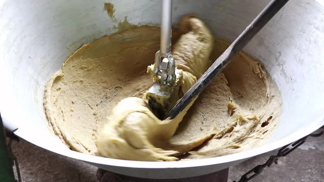 Preserve Durian by boiling and stirring