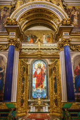 Fototapeta na wymiar panoramic view on interior Isaac's cathedral, Saint-Petersburg, Russia