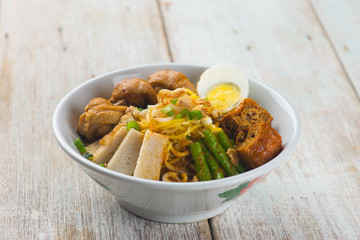 curry chicken noodle