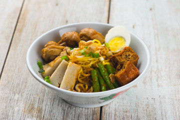 curry chicken noodle