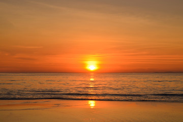 Fototapeta na wymiar sunset and beach