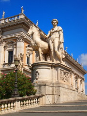 Obraz premium Capitolium Hill, marble statues of the Dioscuri in Rome, Italy.