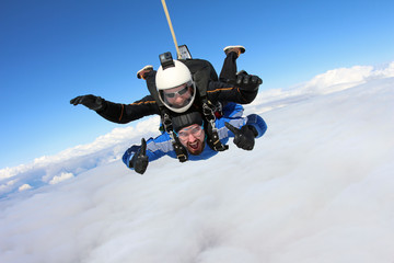 Skydiving. Tandem jump.