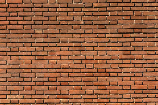 muro di mattoni rossi