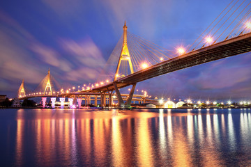 Obraz premium Most Bhumibol