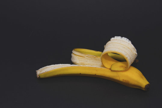 Bananenschale ohne inhalt