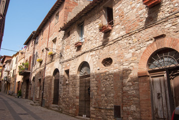 Fototapeta na wymiar A street of Todi in Umbria