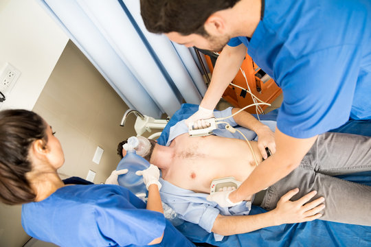 Carrying out CPR treatment