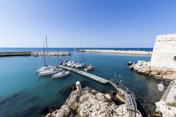Fototapeta na wymiar seaport in Puglia italy