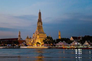 Fototapeta premium Bangkok, Thailande coucher de soleil nuit