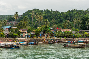 Fototapeta na wymiar Île Koh Phi phi Thailande