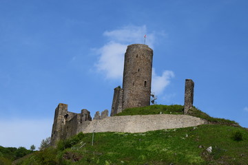 Löwenburg Monreal 05/18