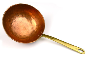 Kupfertiegel Stiehltopf Antik vor weißem Hintergrund