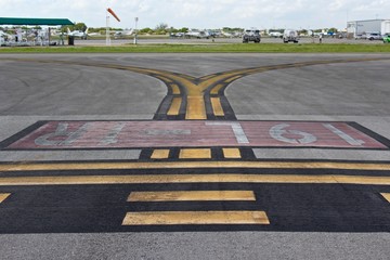taxiway,threshold, airport,gaa