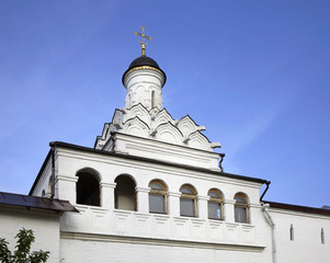 Fototapeta premium Church of Theodotus of Ankira over Holy Gates at Vvedensky Vladychny convent in Serpukhov. Moscow oblast. Russia