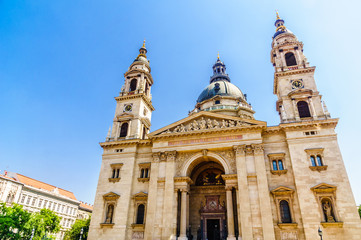 Fototapeta na wymiar St. Stephans basilica in Budapest - Hungary