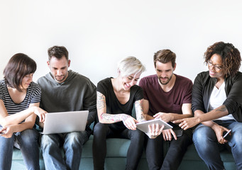 Peopl using digital device