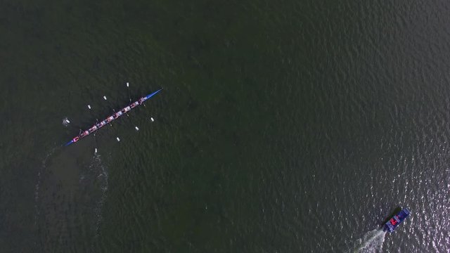 Skulling Team Followed by Drone 4K