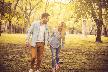 Fototapeta premium Sunny day in park.